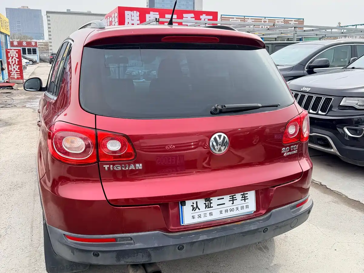 Volkswagen Tiguan 2011 Model 2.0TSI R-Line фото 5
