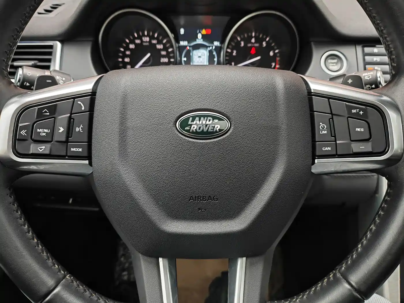 Land Rover Discovery Sport 2019 240PS SE Edition China VI фото 15