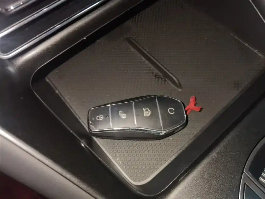 BYD Seal 05 DM-i 2025 DM-i 115KM Honor фото 9