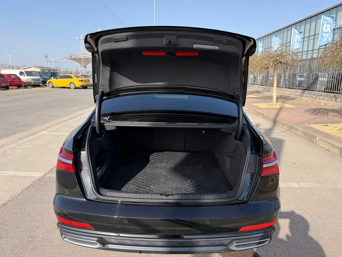 Audi A6L 2022 45 TFSI Premium Dynamic фото 35