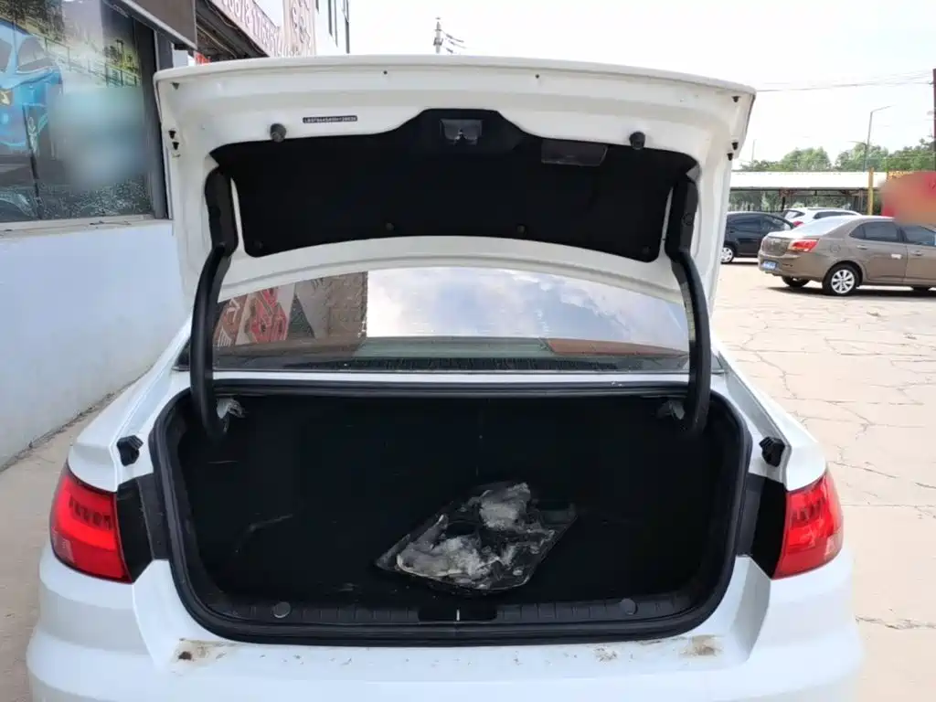 Geely Emgrand GL 2017 2017 1.8L Manual Elite
