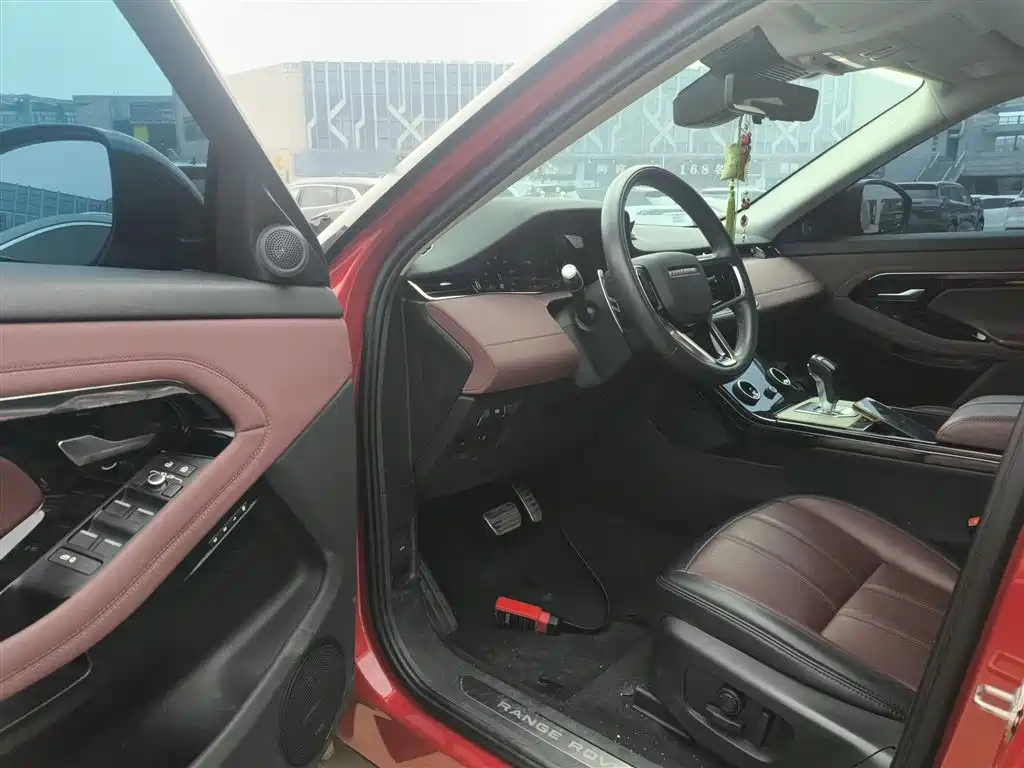 Land Rover Range Rover Evoque 2022 Facelift Range Rover Evoque L 249PS R-Dynamic Luxury фото 12