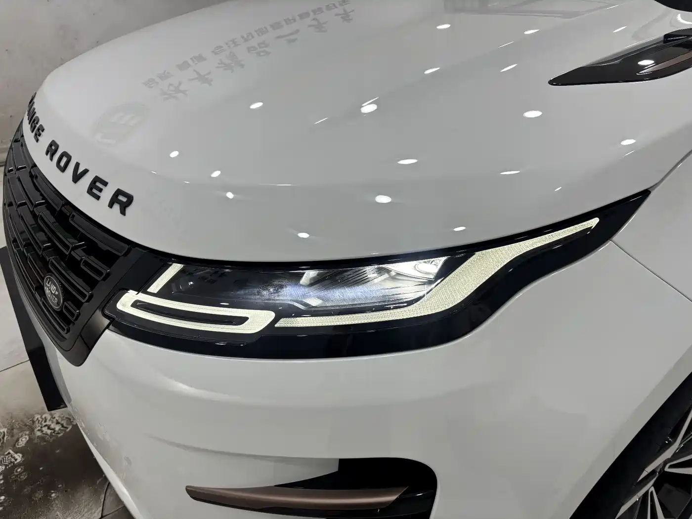 Land Rover Range Rover Evoque 2026 Range Rover Evoque L SE фото 9