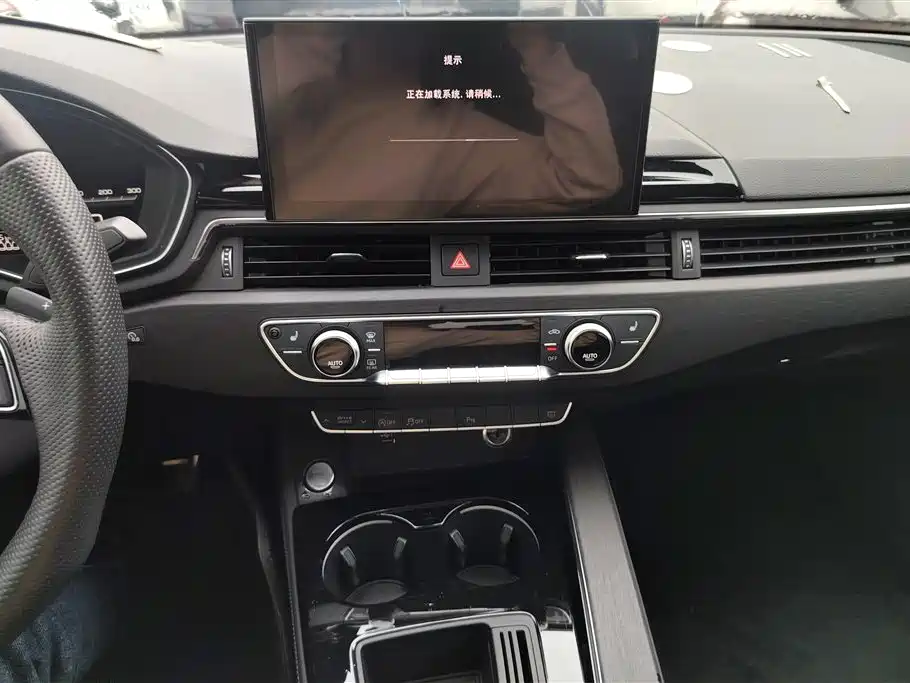 Audi A4L 2024 40 TFSI Luxury Dynamic фото 13