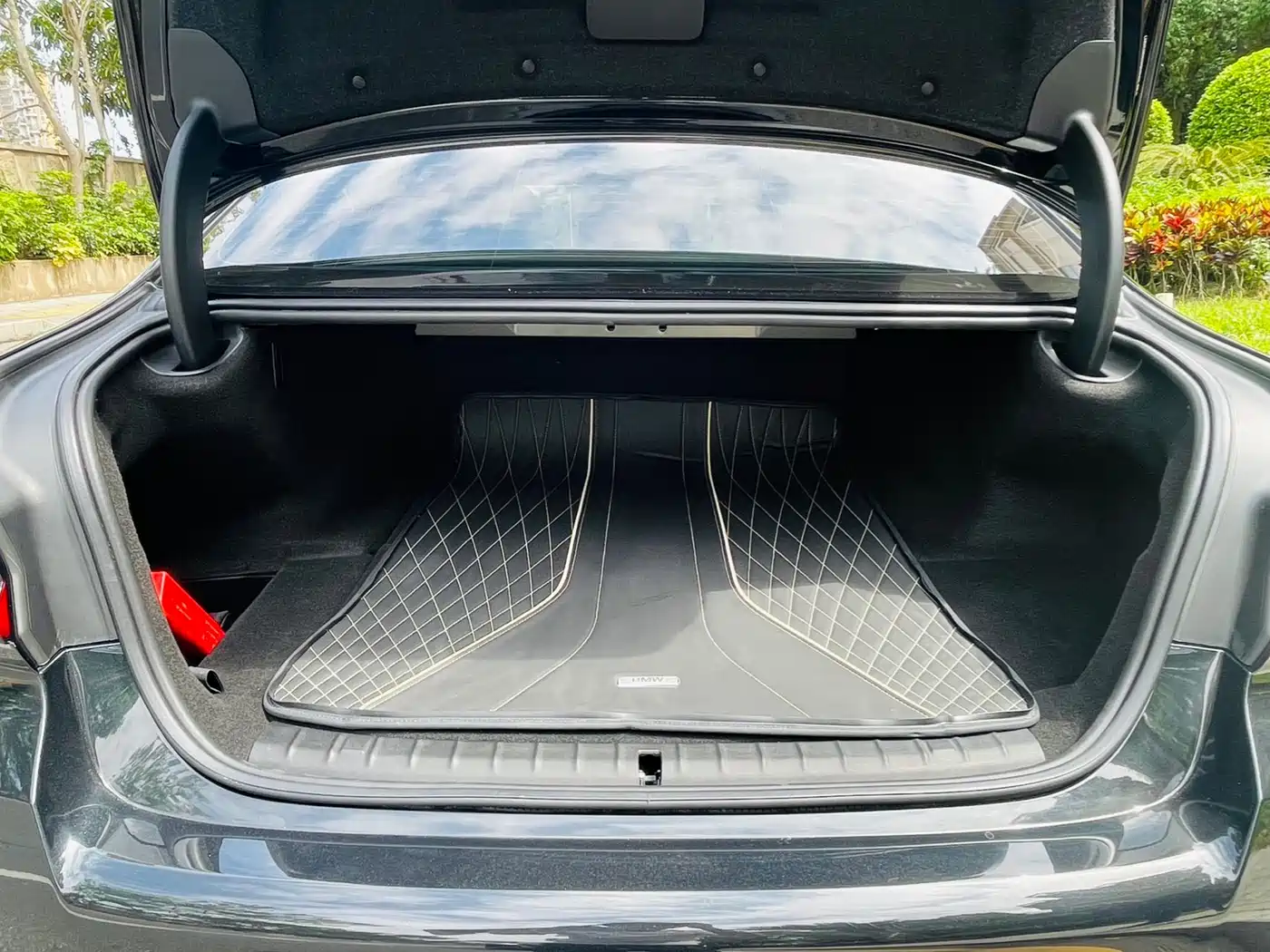BMW 5 SERIES NEW ENERGY