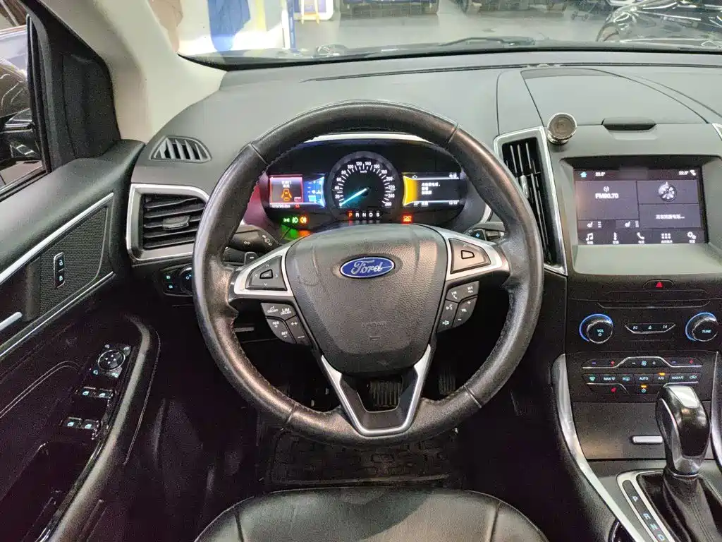 Ford Edge 2018 2016 EcoBoost 245 2WD Luxury 7-Seater