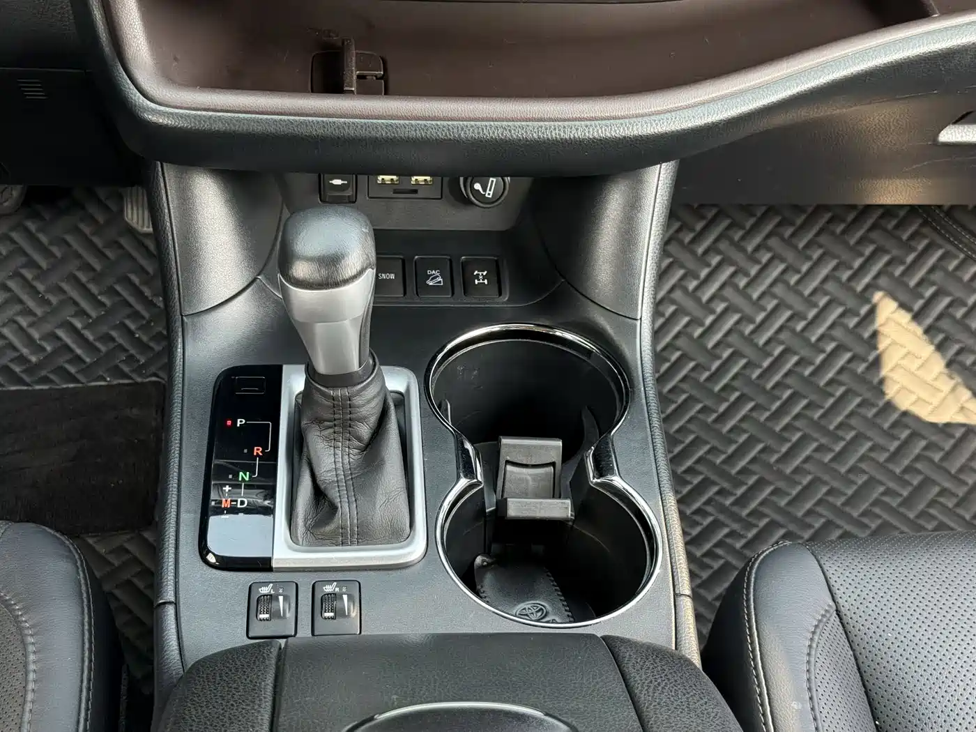 Toyota Highlander 2021 2.0T AWD Luxury 7-Seater фото 13