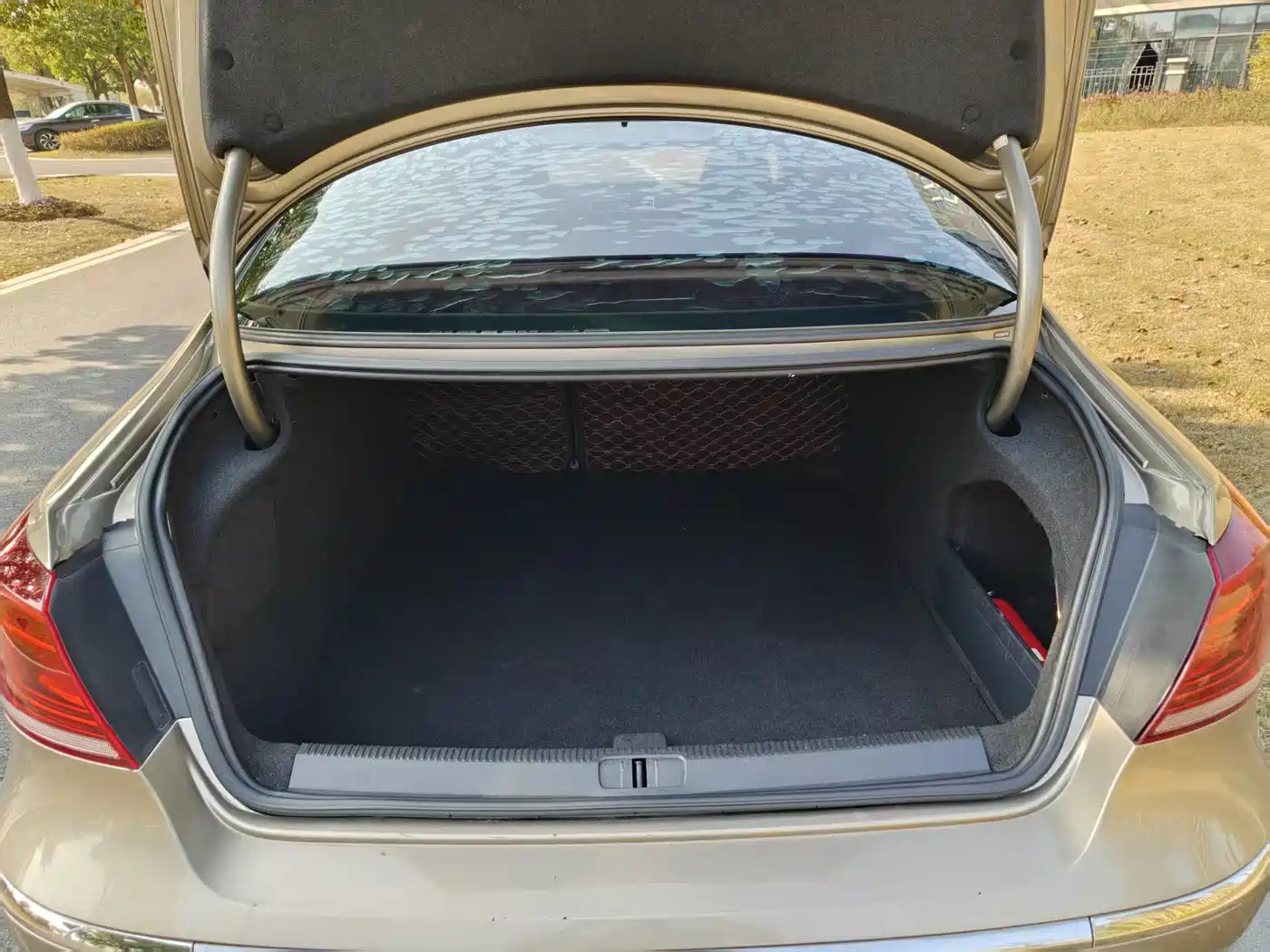 Volkswagen FAW-Volkswagen CC 2016 Model 1.8TSI Premium фото 19