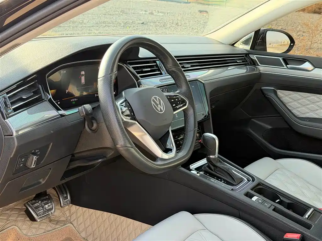 Volkswagen Magotan 2023 2 Million Units Anniversary Edition 330TSI DSG Leading Type фото 11