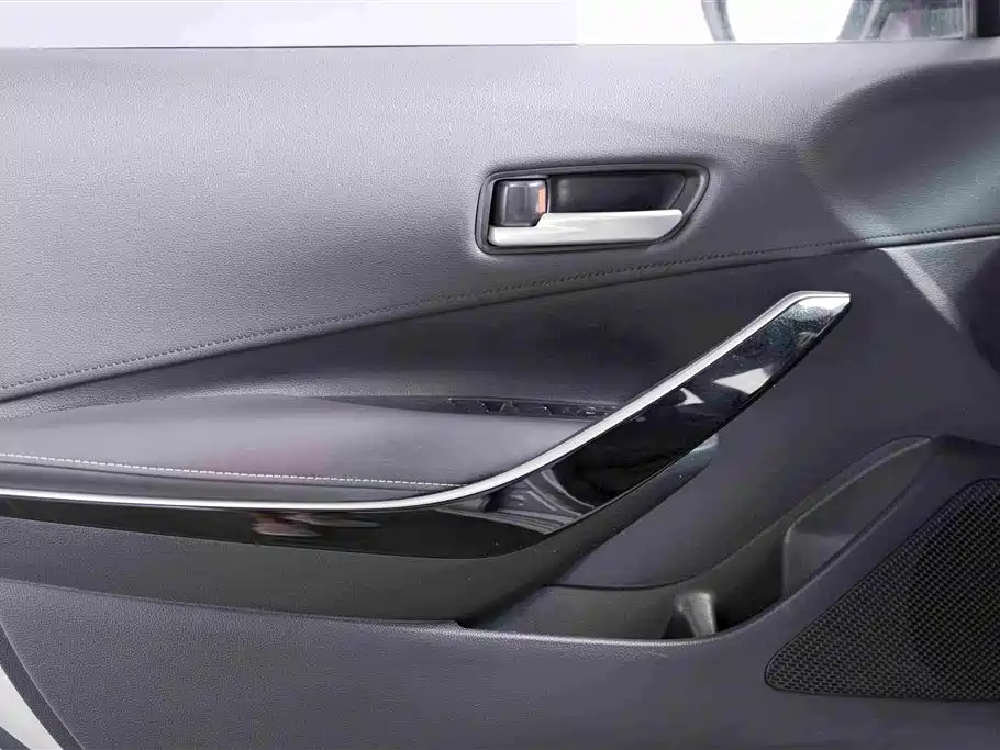 Photo 14 - Toyota Corolla