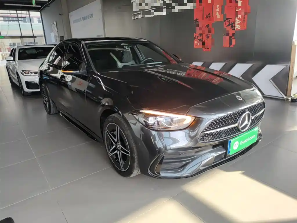 Mercedes-Benz C-Class 2023 Facelift C 260 L Night Sport Edition фото 4