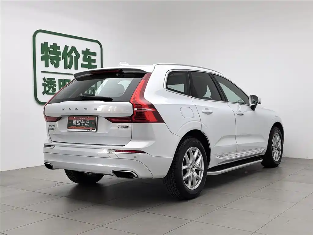 Volvo XC60 2020 T5 4WD Intelligent Comfort Luxury Edition фото 2