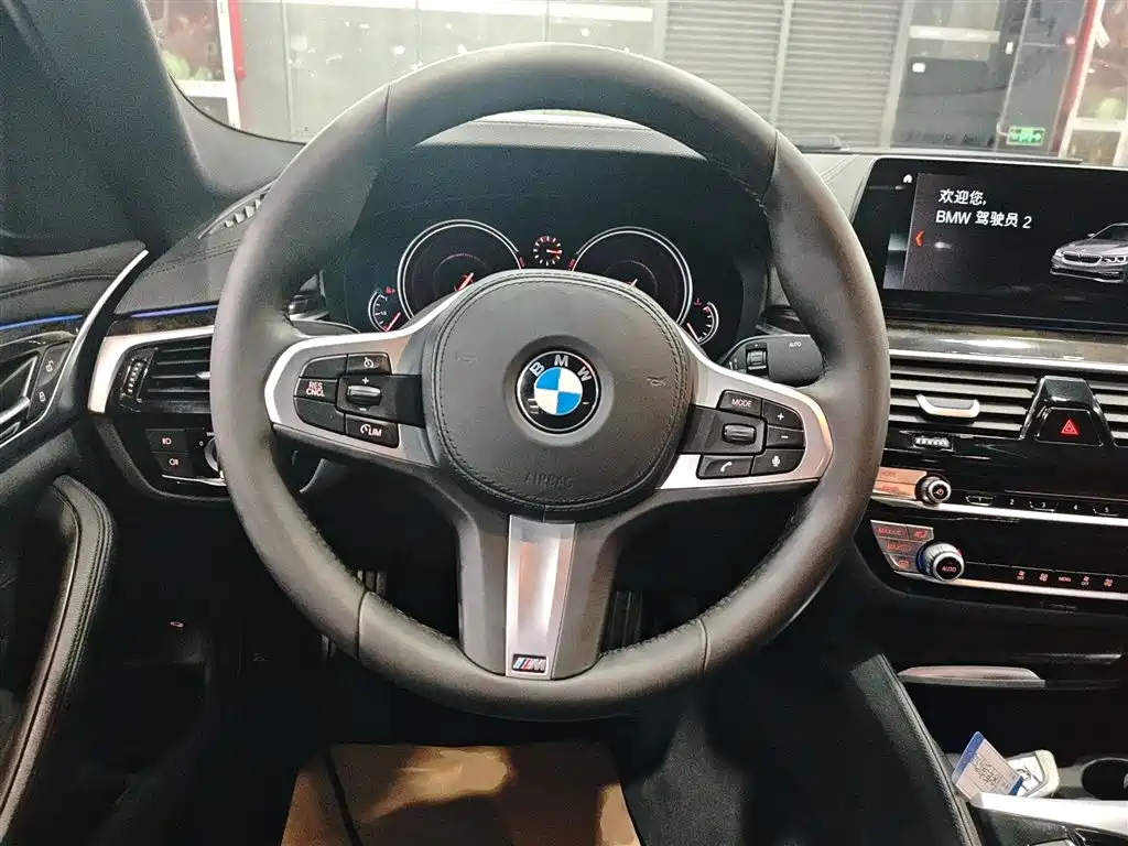 BMW 5 Series 2018 525Li M Sport Package фото 5