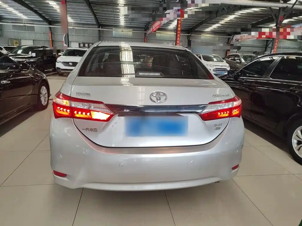 Toyota Corolla 2017 Model 1.2T CVT GL-i Leather Edition фото 6