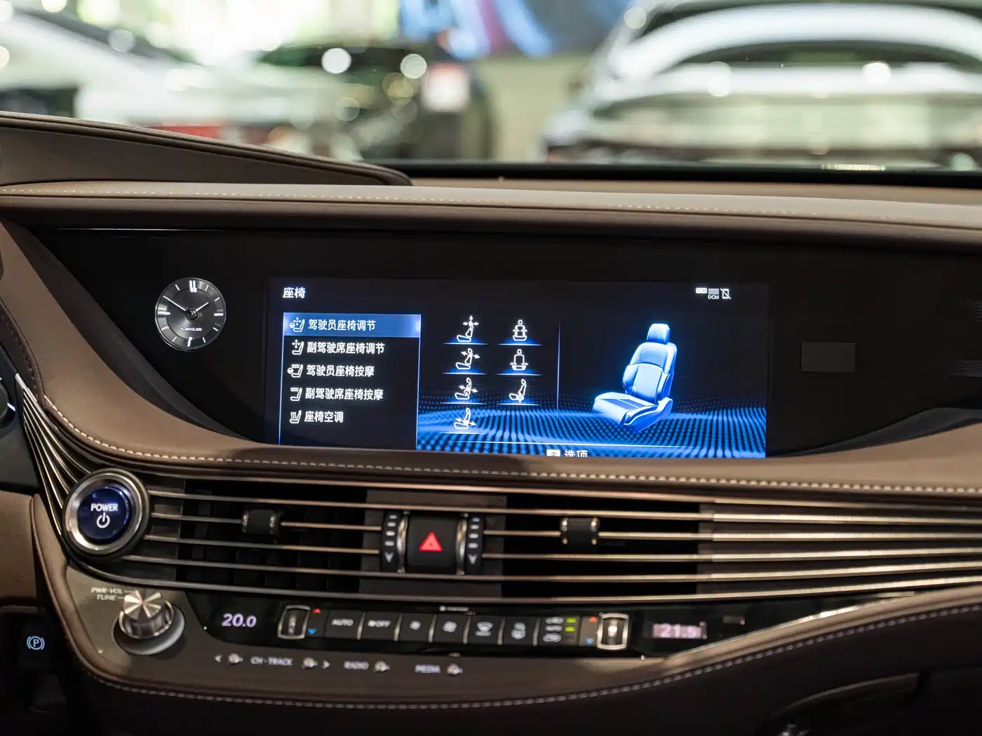 Lexus LS 2020 500h Luxury (China VI) фото 16