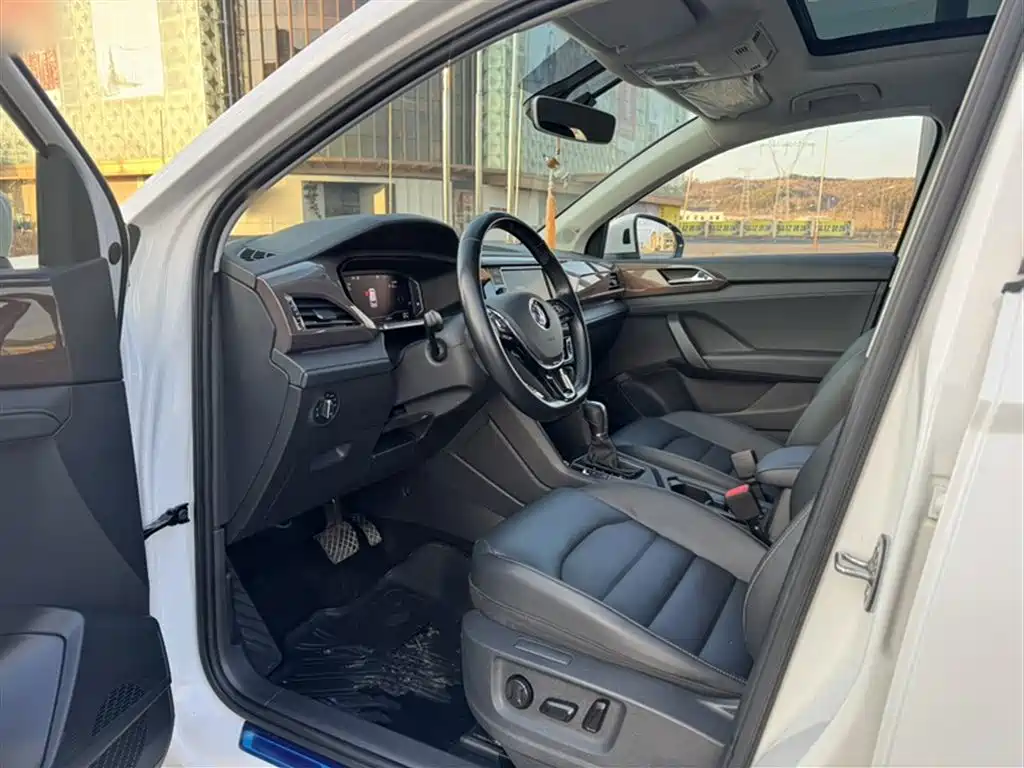 Volkswagen Tharu 2019 Model 280TSI 2WD Flagship Edition China VI фото 10