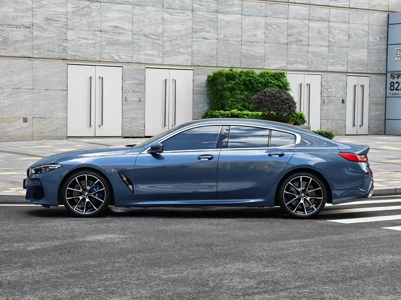 BMW 8 Series 2019 840i xDrive Gran Coupe M Sport фото 3