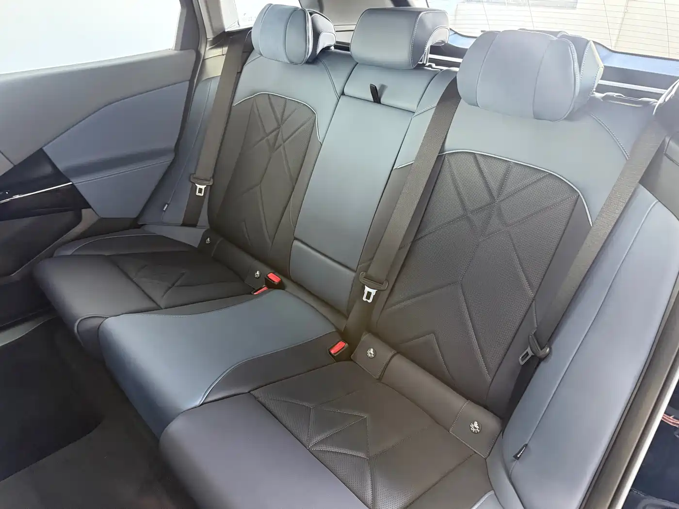 BMW X3 2025 xDrive25L Luxury Package фото 14