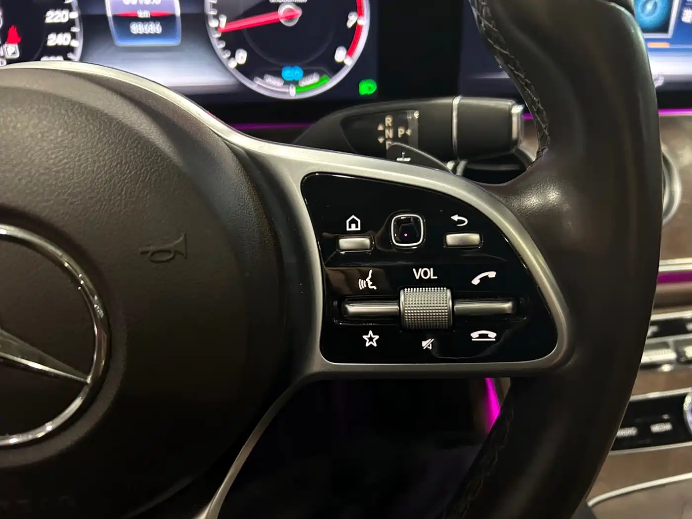 Mercedes-Benz E-Class 2019 E 260 L фото 10