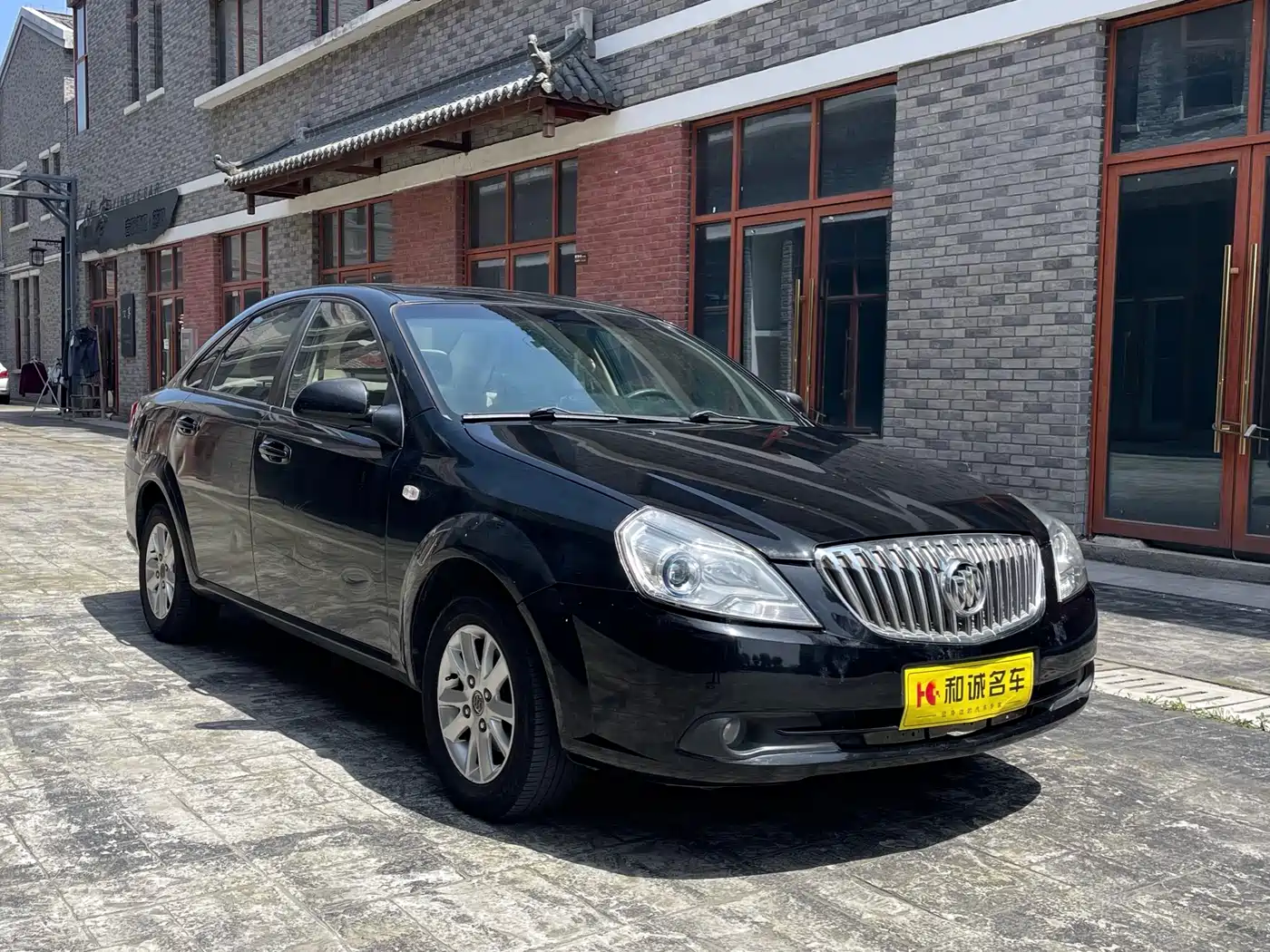 Buick Excelle 2013 1.5L Manual Classic Edition фото 3