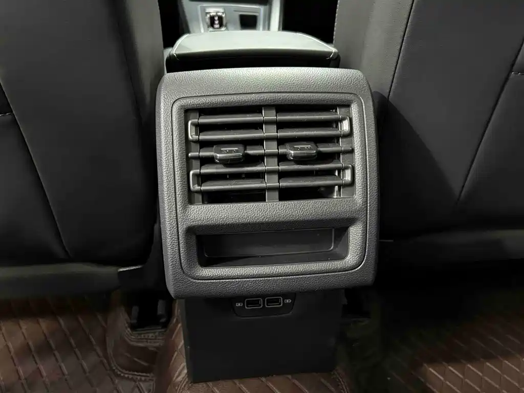 Volkswagen Golf 2023 280TSI DSG Pro фото 15