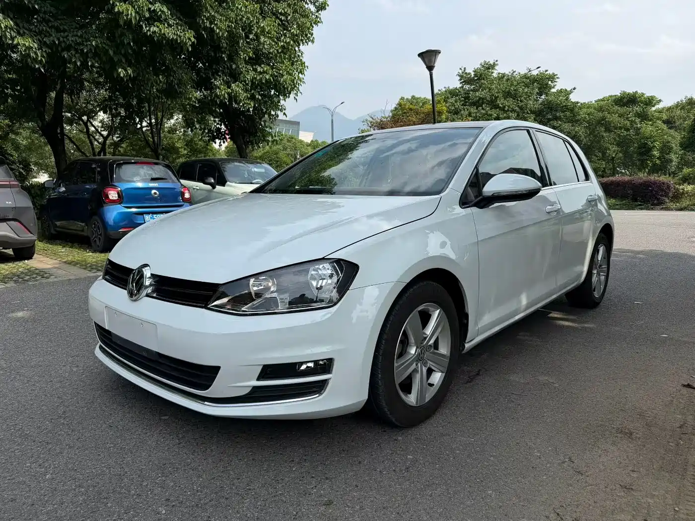 Volkswagen Golf 2015 1.6L Automatic Comfort фото 2