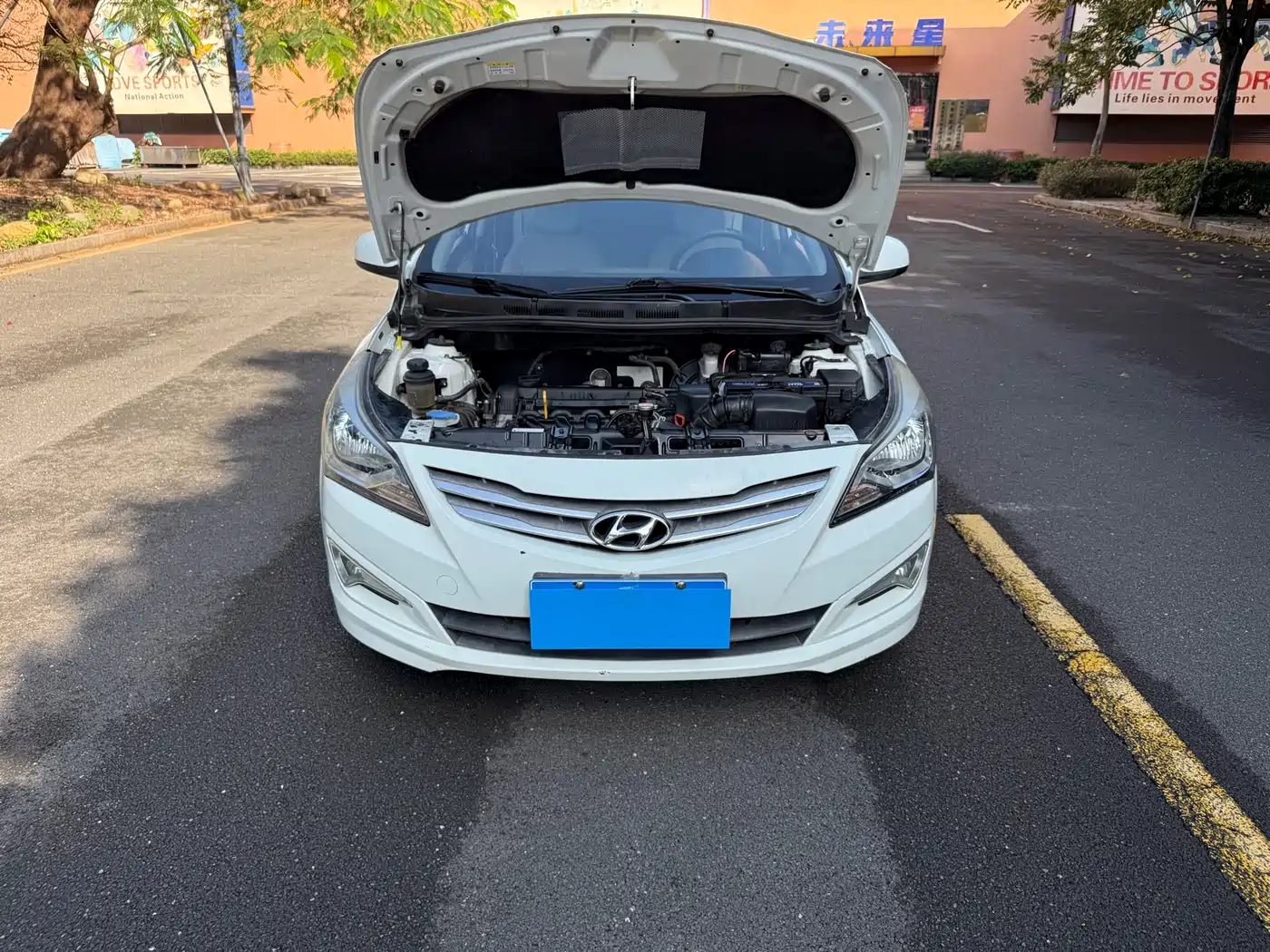 Hyundai Verna 2014 1.4L Automatic Smart GLS фото 12