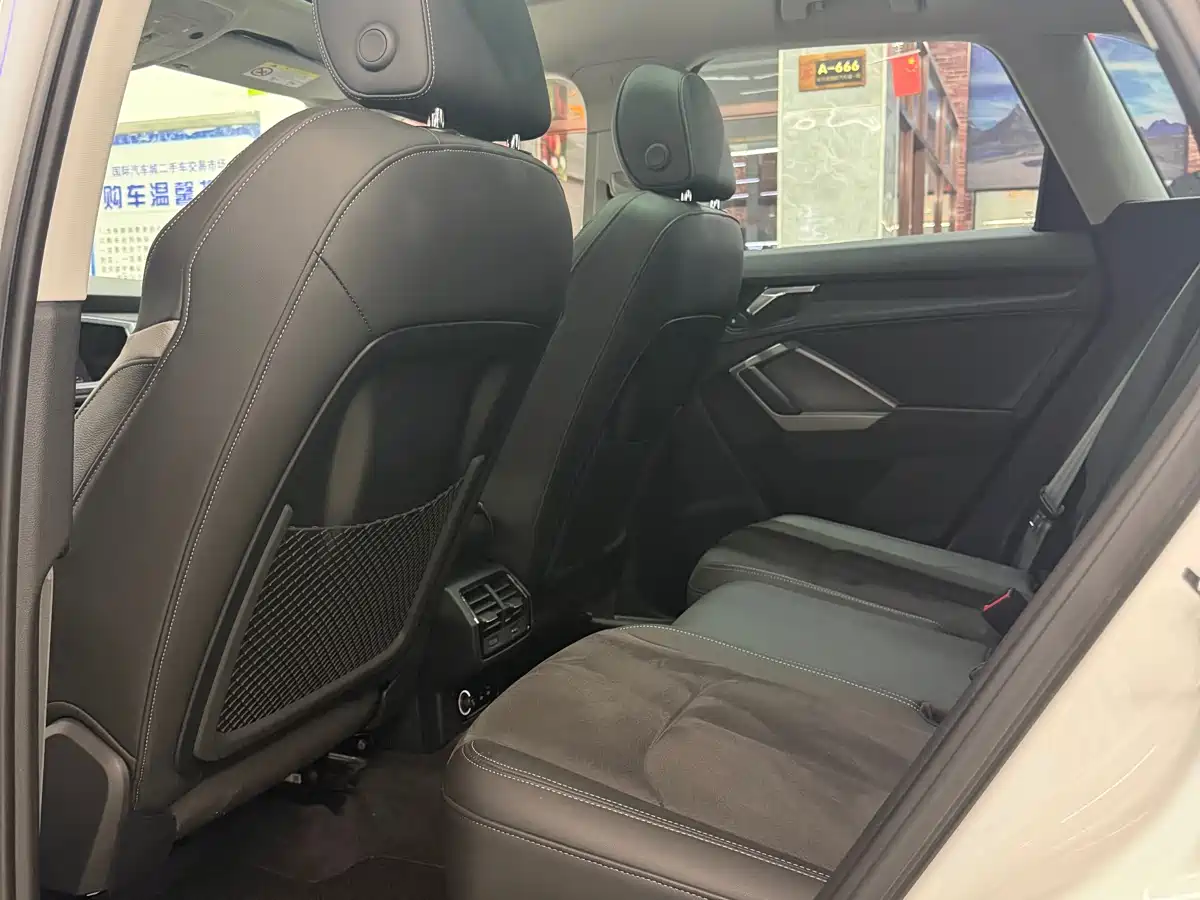Audi Q3 2023 35 TFSI Fashion Dynamic (1.4T) фото 19