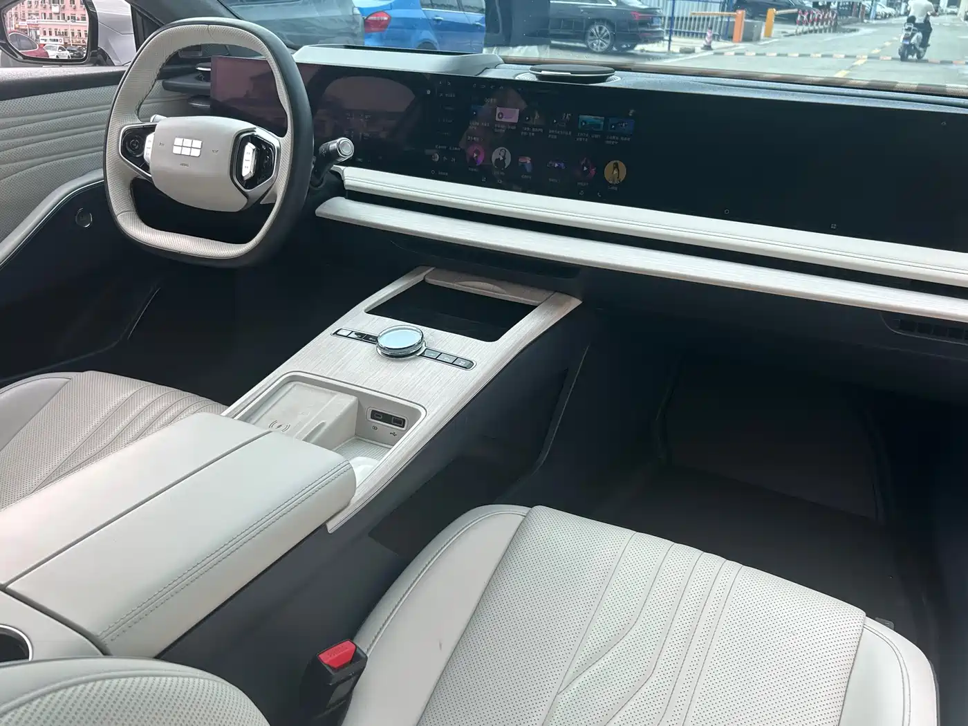 Geely Galaxy Galaxy E8 2024 665km RWD Starship Voyager Edition фото 14