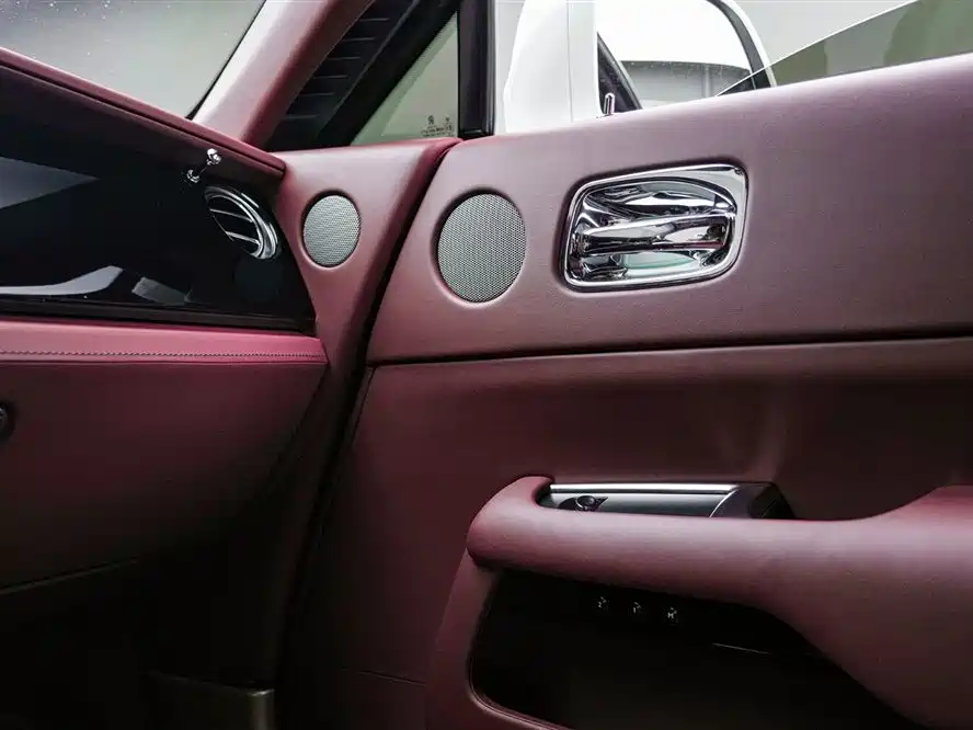 Rolls-Royce Wraith 2018 6.6T Standard фото 22