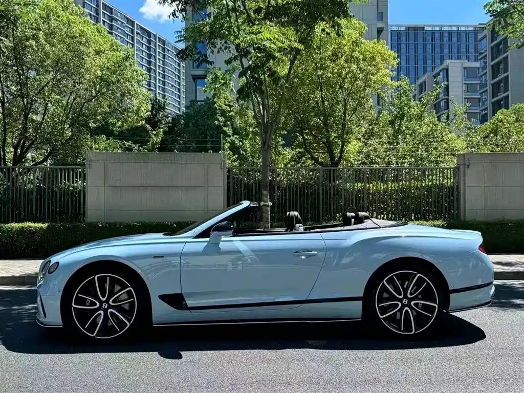 Bentley Continental 2022 4.0T GT V8 Convertible фото 2