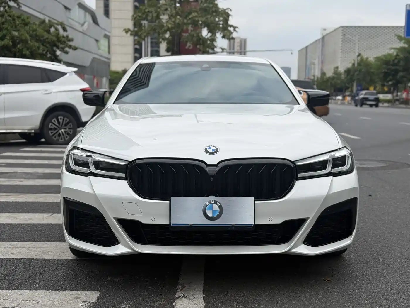BMW 5 Series 2021 530Li Premium M Sport Package фото 2