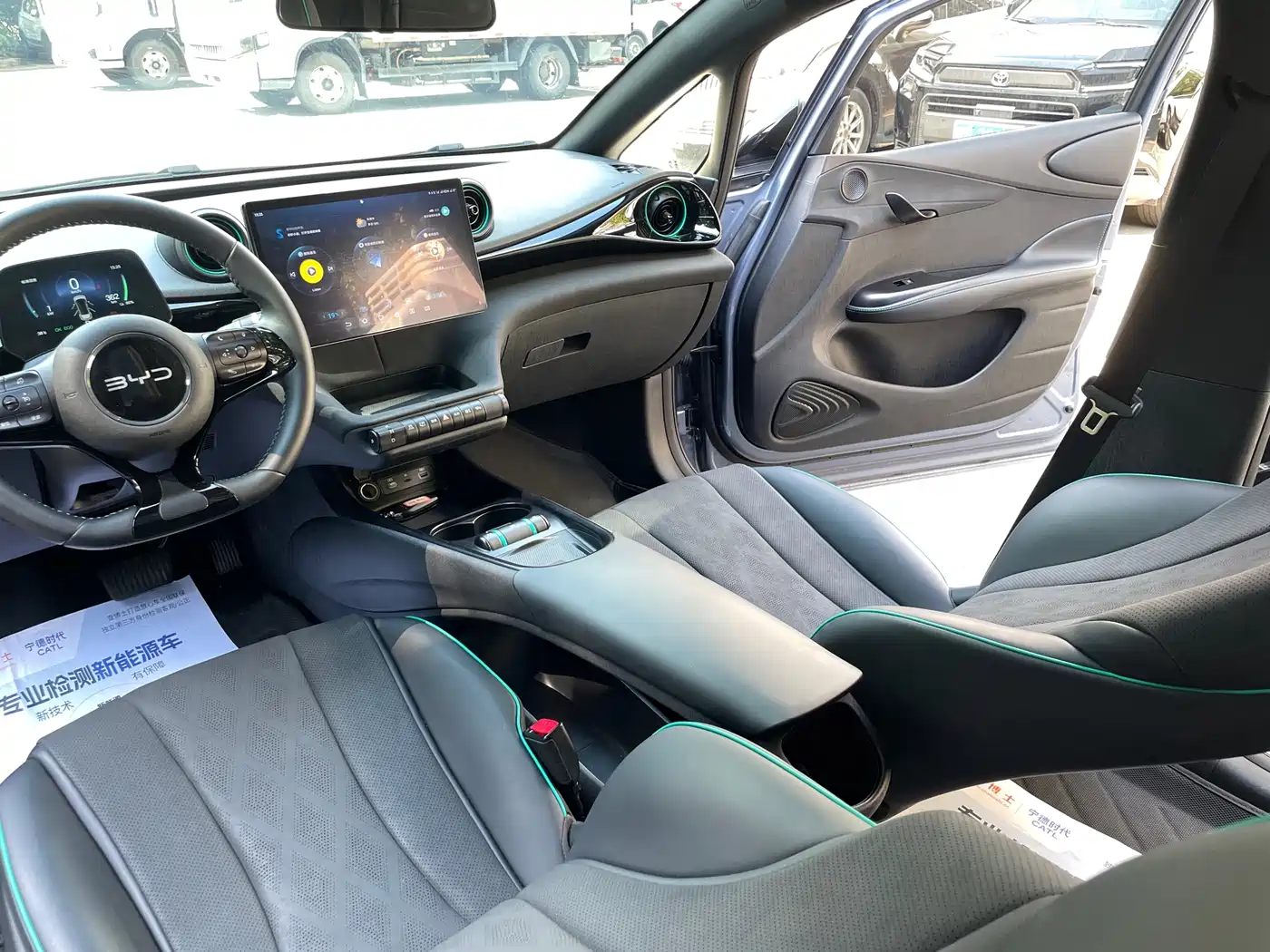 BYD Dolphin 2024 Glory Edition 420km Fashion Edition фото 20