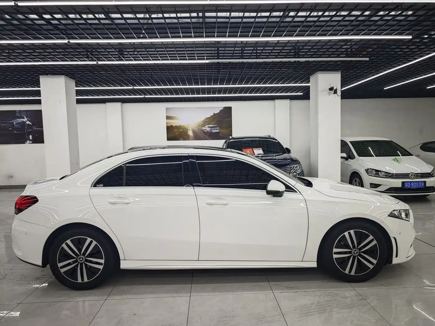 Mercedes-Benz A-Class 2020 A 180 L Sport Sedan фото 5