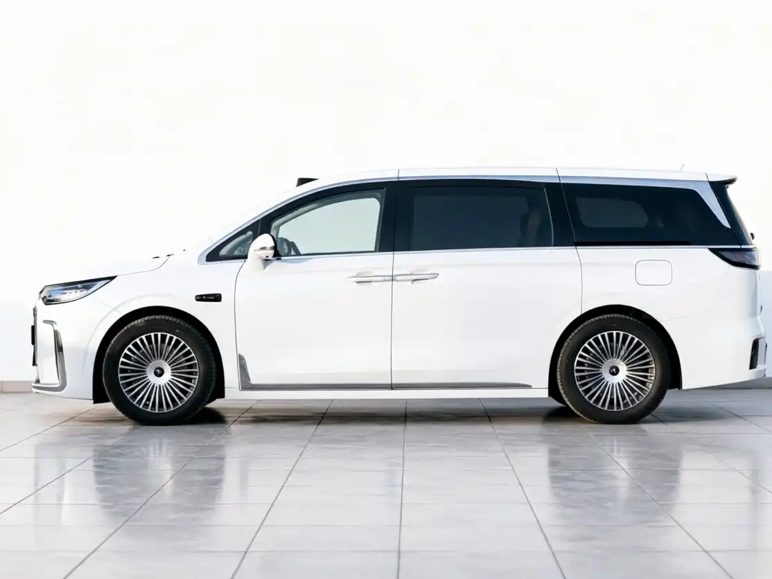 Voyah Auto Voyah Dreamer 2025 PHEV AWD Flagship Qian Kun Edition фото 3