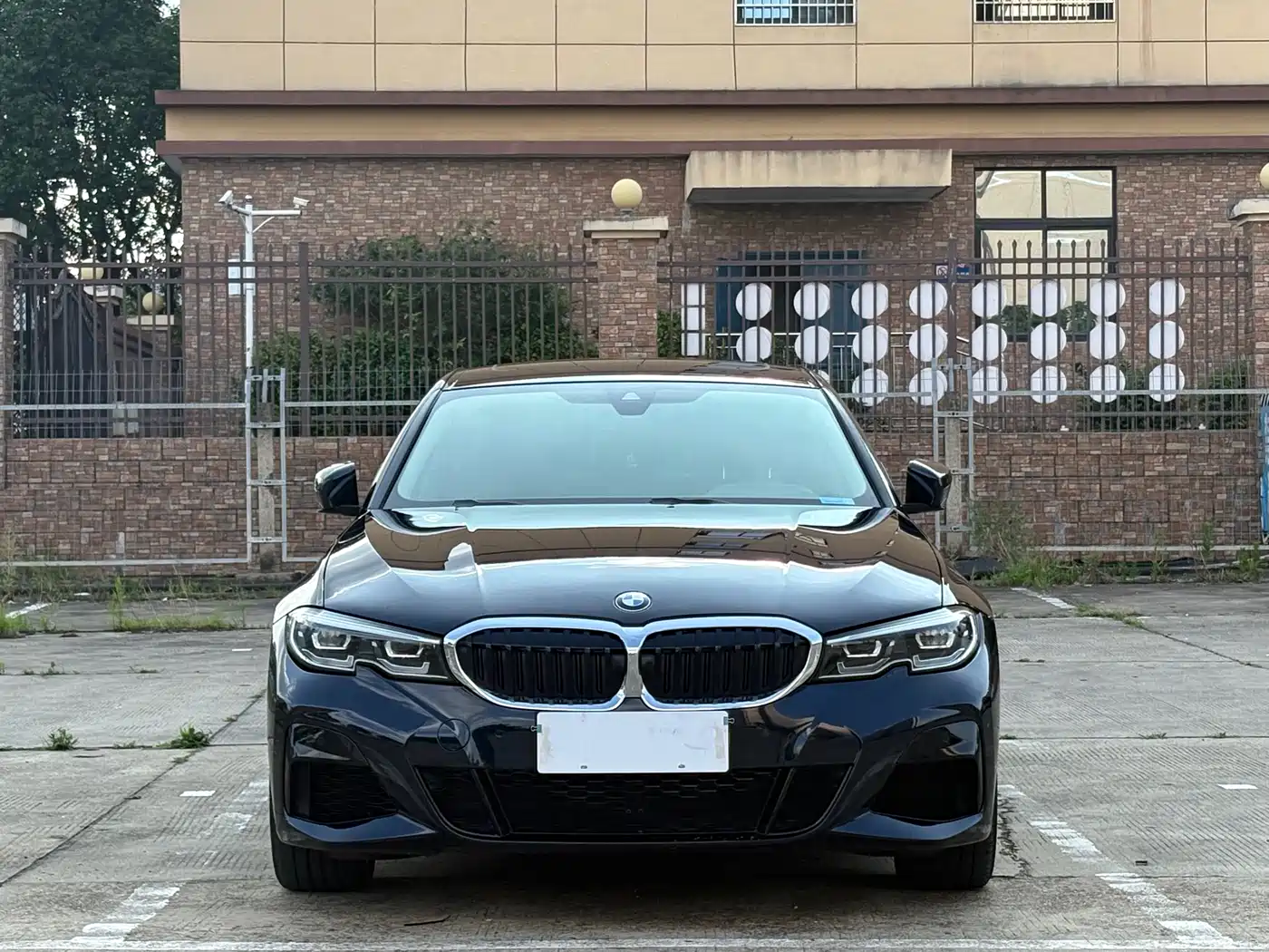 BMW 3-SERIES