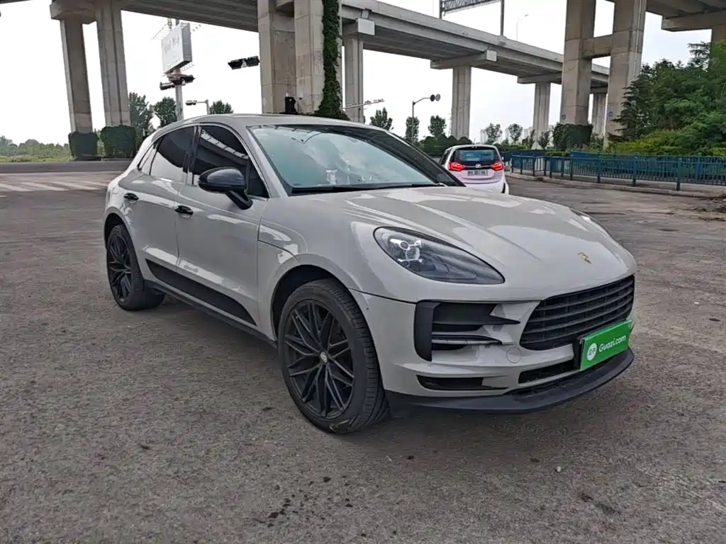 Porsche Macan 2018 Macan 2.0T фото 22
