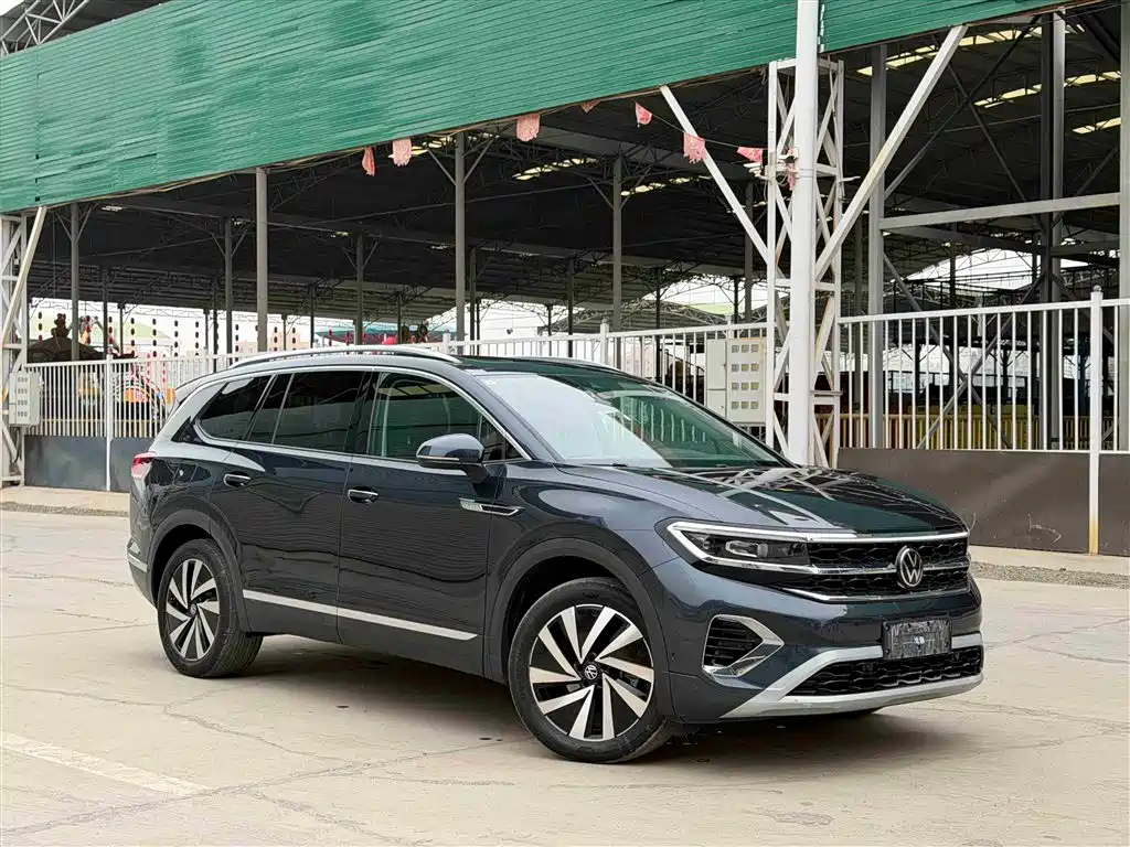 Volkswagen Talagon 2022 380TSI 4WD Luxury Premium Pro Edition 7-Seater фото 3