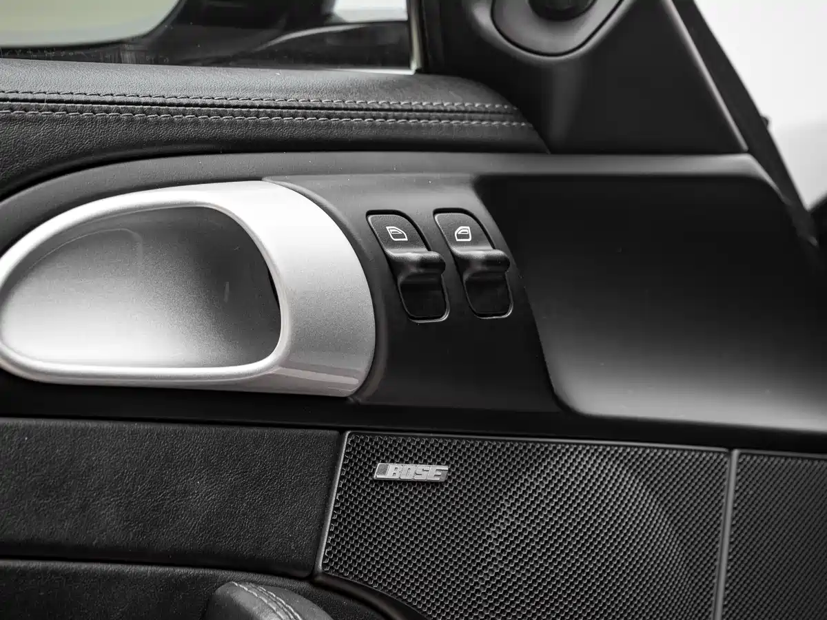 Porsche 911 2010 Carrera S 3.8L фото 12