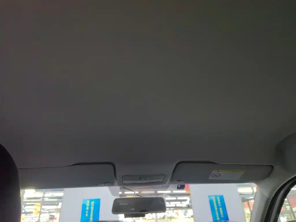 Škoda Fabia 2017 1.4L Auto Car Enjoy Edition фото 18