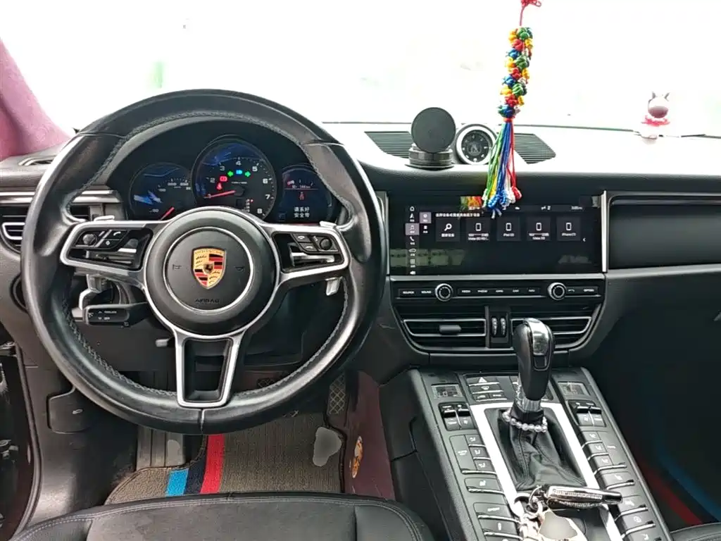 Porsche Macan 2018 Macan 2.0T фото 6