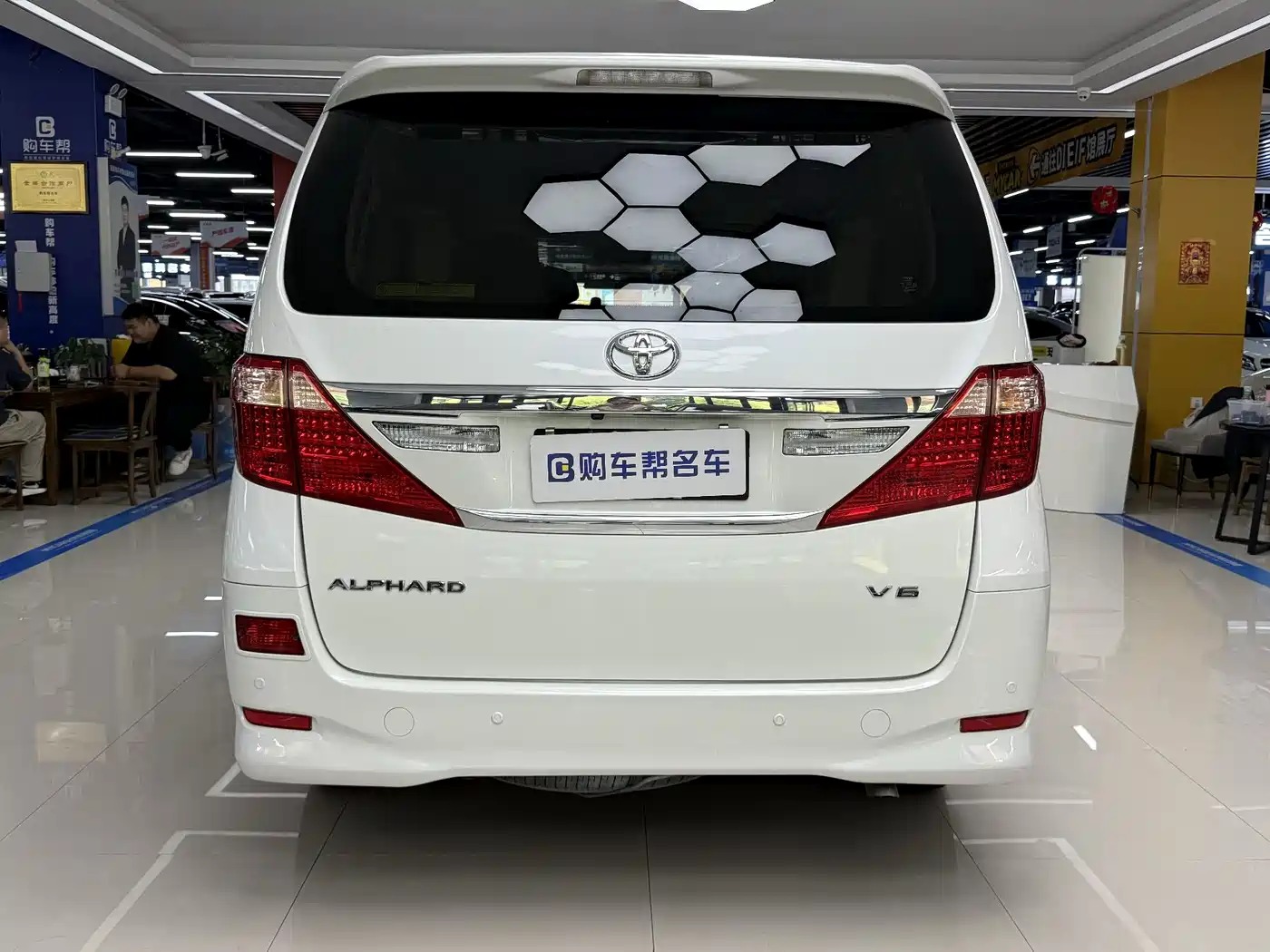 Toyota Alphard 2012 3.5L Luxury Edition фото 17