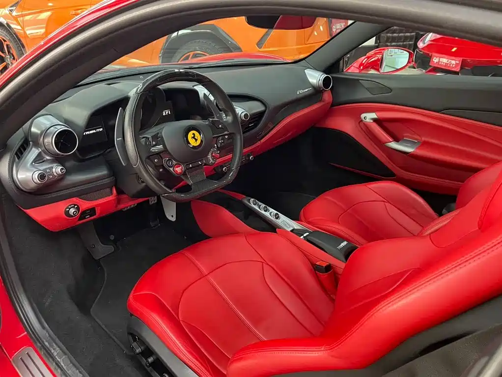 Ferrari F8 2021 2019 Tributo 3.9T V8