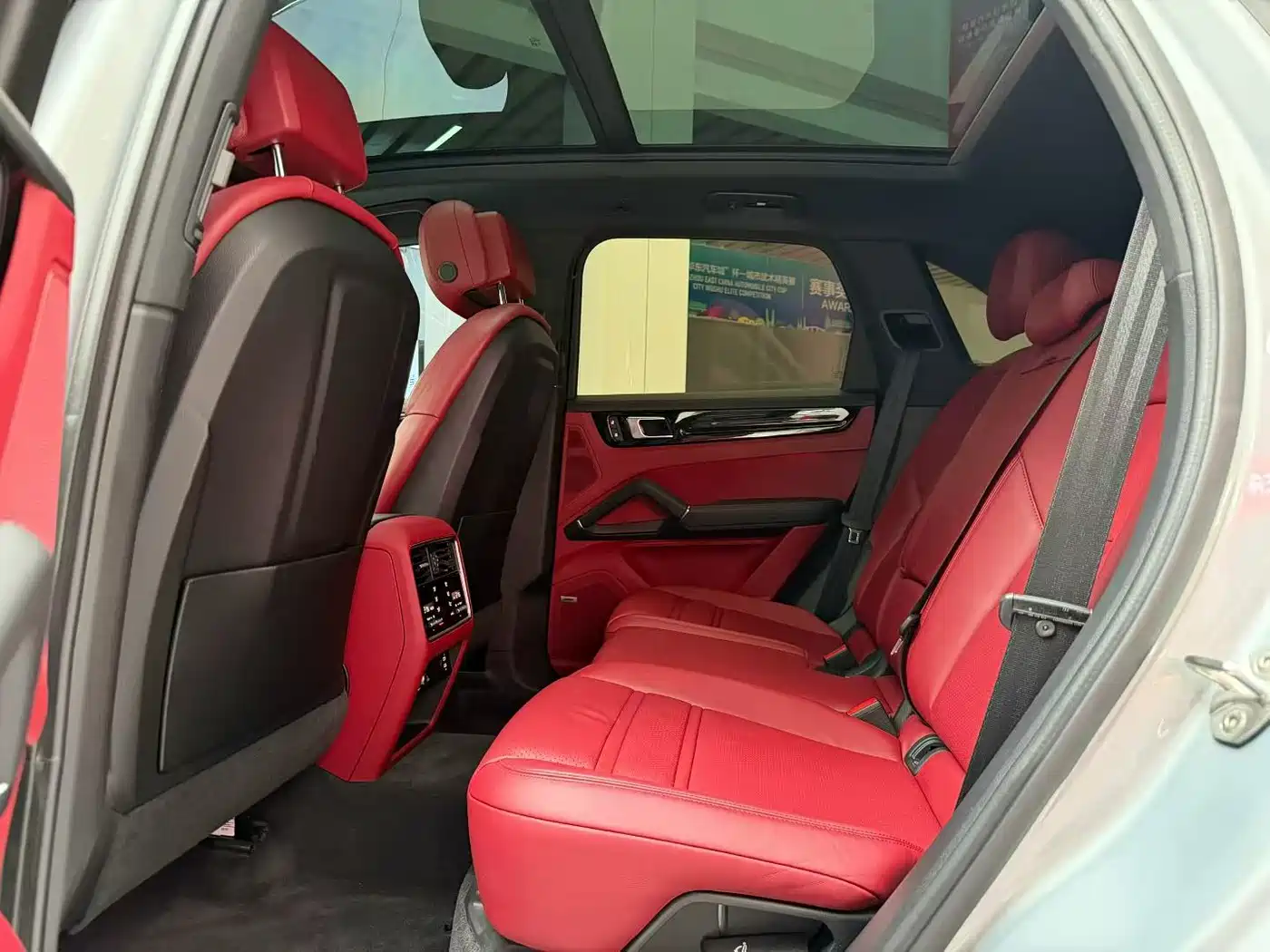 Porsche Cayenne 2022 Cayenne 3.0T Platinum Edition фото 6