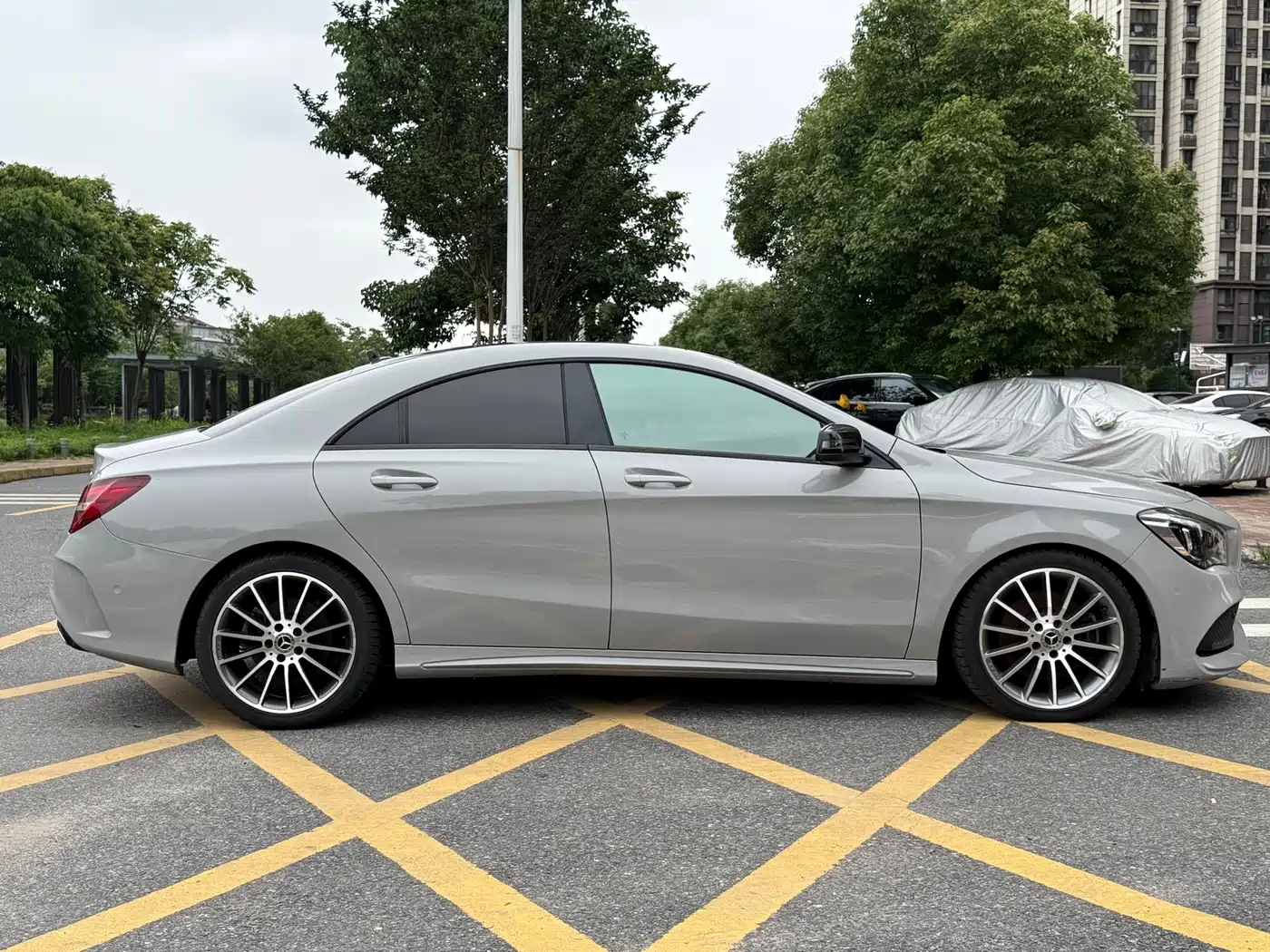 Mercedes-Benz CLA (Import) 2018 CLA 220 4MATIC фото 4