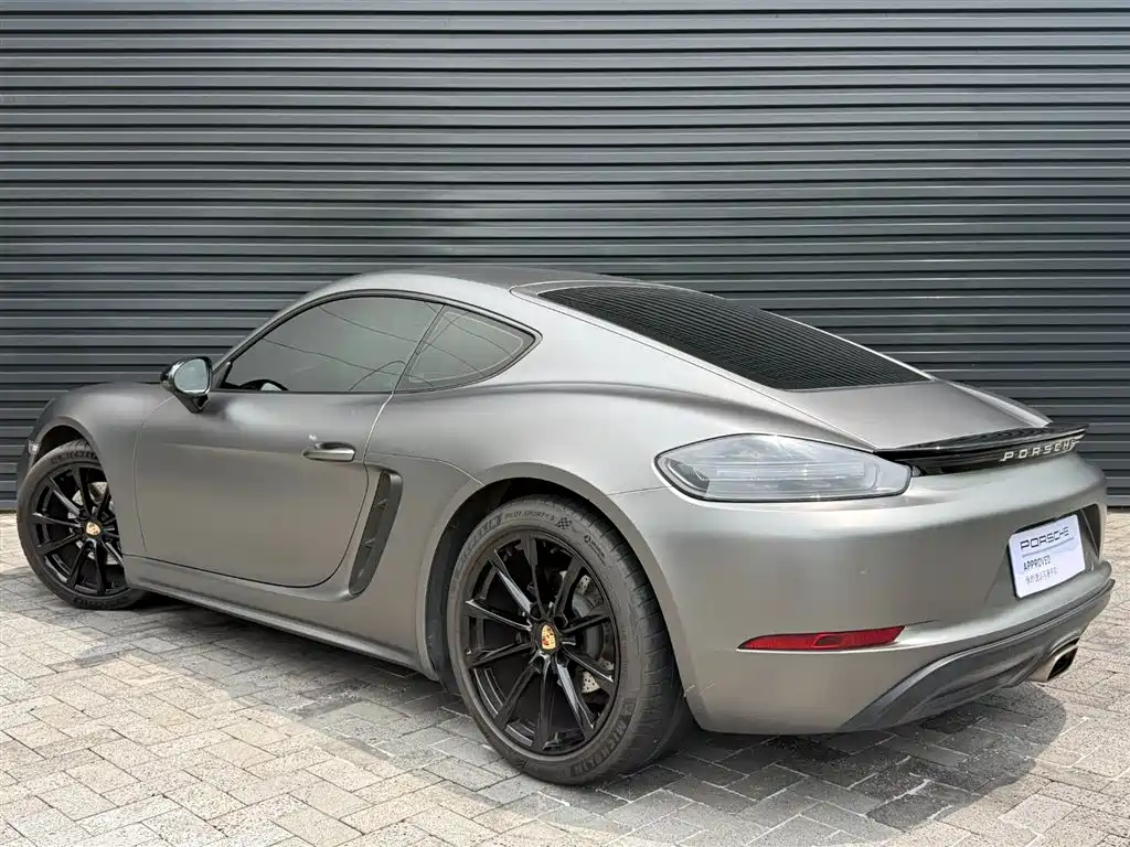 Porsche 718 2018 Cayman 2.0T фото 3