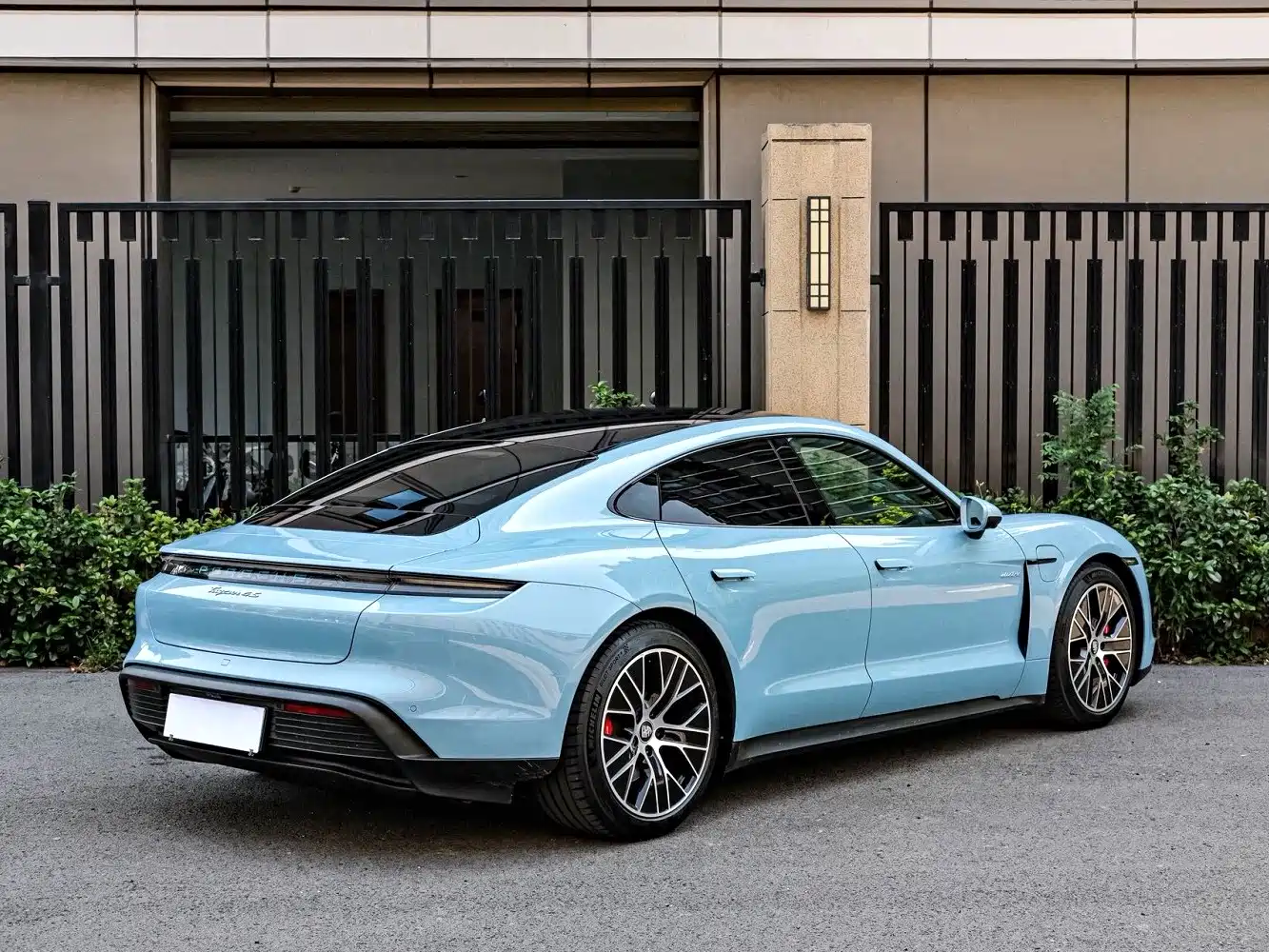 Porsche Taycan 2020 Taycan фото 8