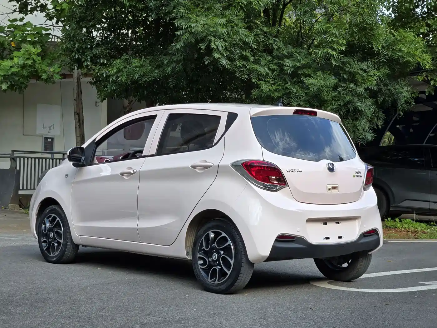Changan Benben E-Star 2022 2021 National Edition Colorful Version LFP (31.86kWh)