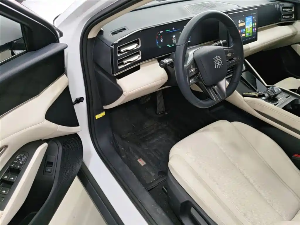BYD Qin L 2024 DM-i 80KM Leading Edition фото 16