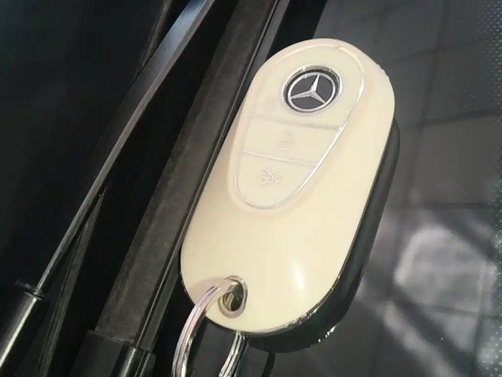 Фото 9 - Mercedes-Benz C-Class